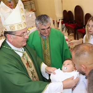 Tijekom rujna kršteno dvanaestero djece u mnogobrojnim obiteljima